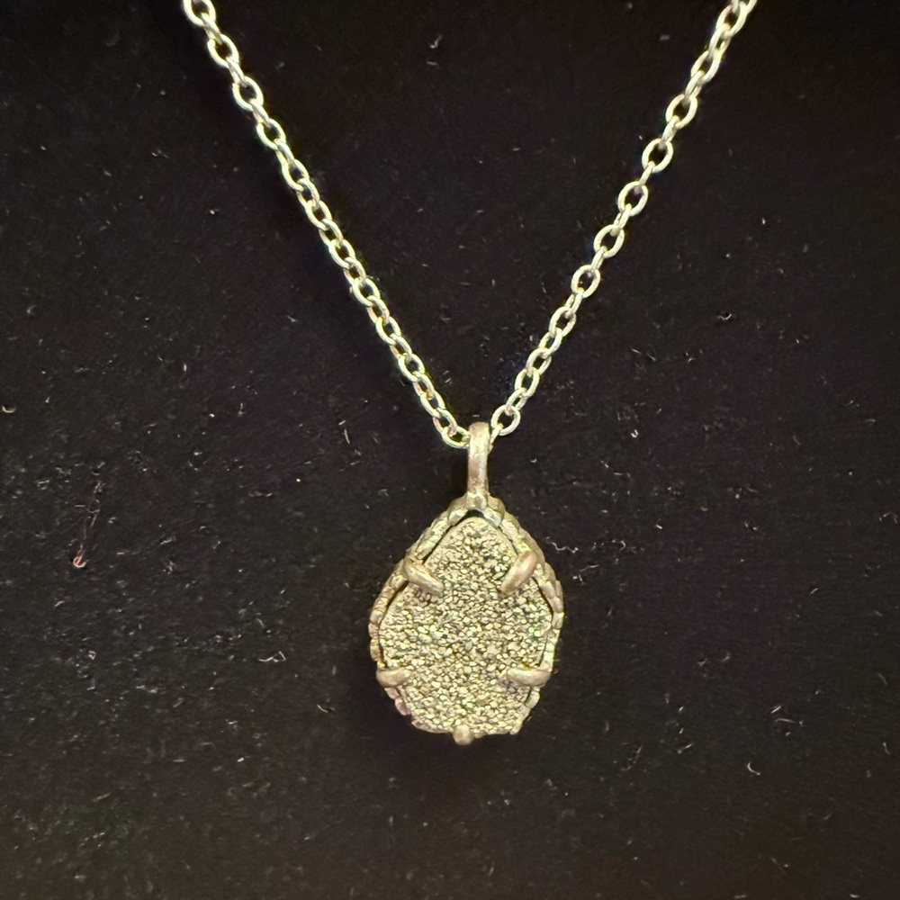 Vintage KENDRA SCOTT Catherine Platinum Drusy Necklace RARE Color-Gunmetal Grey - Picture 7 of 12